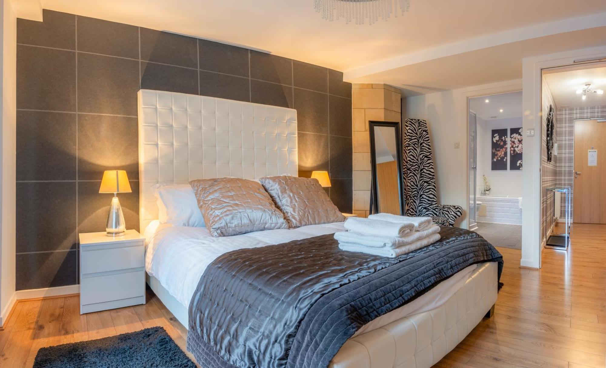 Ac19 Lower North Aisle - Luxury Self Catering 2 Bedroom Apartment حصن أوغسطس المظهر الخارجي الصورة
